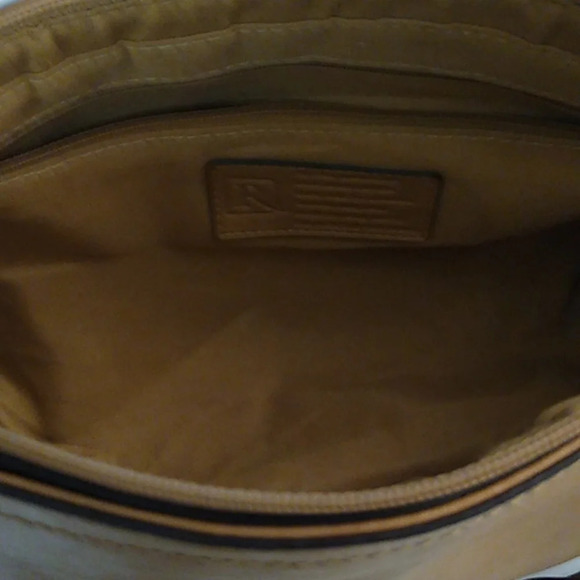 Relic Shoulder Bag Purse Carmel Brown 12" L X 4.5" W X 6" H - Picture 7 of 16